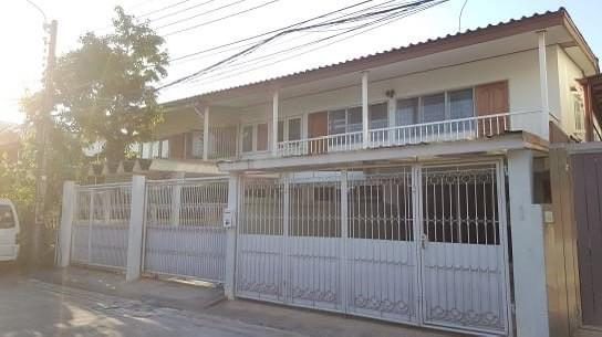 Home office 2 ชั้น พื้นที่ 200 ตารางเมตร บนทำเลทอง  ซอยพหลโยธิน 18  ใกล้ BTS/MRT สวนจุตจักร 