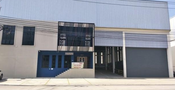 ให้เช่าพื้นที่โกดัง สำนักงาน เนื้อที่ 1 ไร่ 57 ตารางวา ถนนเลียบคลองส่งน้ำสุวรรณภูมิ บางนาตราด