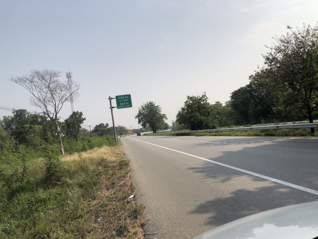 ทีมการขายอสิงห์หาขอนำเสนอขายทรัพย์ผ่อนเจ้าของได้  แบ่งขายติด AH1 เมืองบ้านตากจังหวัดตาก  3-1-40 ไร่ ติดถนนเอเซีย AH1 ติดถนนพหลโยธินไร่ 3ลบ. โทร096-8821857