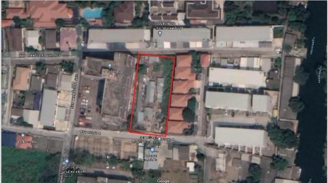 ขายที่ดิน เนื้อที่ 419 ตรว.ย่านลาดพร้าวซอย 41 ใกล้รถไฟฟ้า และเซ็นทรัลอิสวิวล์สำหรับโครงการ Luxury Home , Apartment , Office เหมาะแก่การก่อสร้าง ทาวน์โฮม อพาร์ทเม้นท์ เป็นอย่างมากราคาขาย 150,000 บาท / ตารางวาที่ตั้ง ถนนลาดพร้าว ซอยลาดพร้าว 41 แขวงจันทรเกษม เขตจตุจักร กรุงเทพติดต่อ : คุณภัสพงณ์ 063-409-8164Line : deedaa23เนื้อที่ 419 ตารางวา หน้ากว้าง 30 x 70 เมตร ถนนกว้าง 6 เมตรสถานที่ใกล้เคียง- รถไฟฟ้าสถานีภาวน