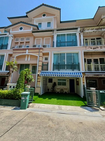 ให้เช่าทาวน์โฮม 4 ชั้น 4 ห้องนอน หมู่บ้านคริสตัลวิลล์ Crystal Ville เลียบด่วน สะดวกสบาย เดินถึง Central Eatsville กับ Crystal Park 