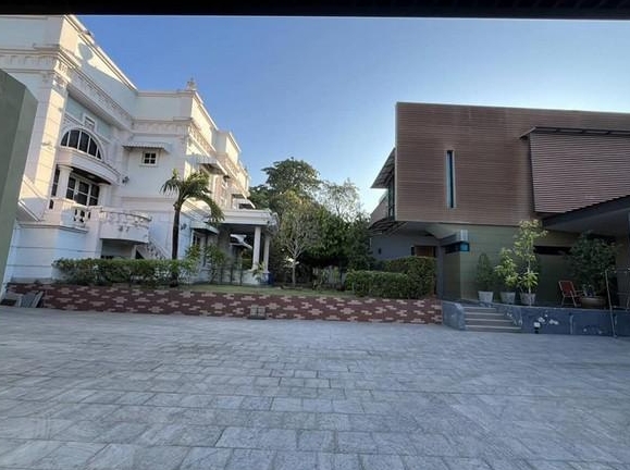 ขายบ้านเดี่ยว 2 หลัง เนื้อที่รวม 270 ตรว หมู่บ้านชิชา ถนนพระราม 2 ใกล้เซ็นทรัลพระราม2