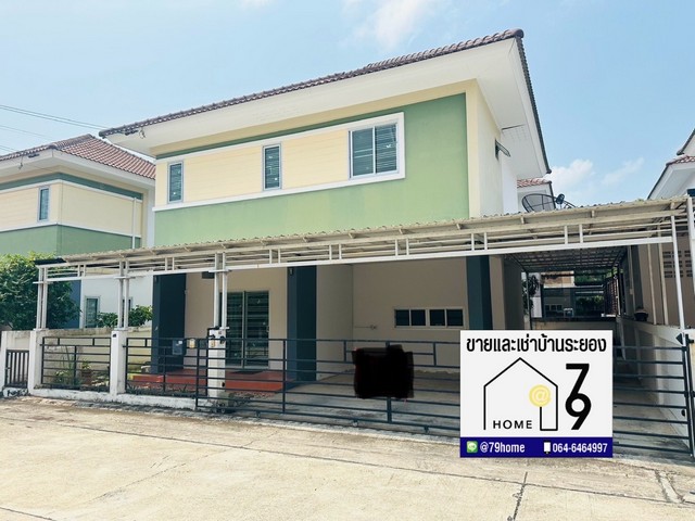  ขายบ้านเดี่ยว 2ชั้น The Living  ใกล้หาดพยูน บ้านฉาง ระยอง สภาพบ้านดีมากๆ ต่อเติมแล้ว หน้าบ้านหันทางทิศเหนือ