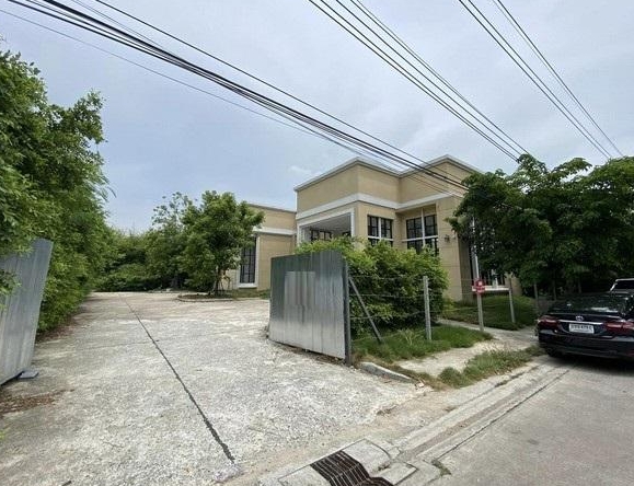 ให้เช่าพื้นที่ อาคาร ชั้นเดียว ขนาด 351 ตารางวา ซอยแบริ่ง 5 บางนา เหมาะทำสำนักงาน ธุรกิจ หน้าร้าน 