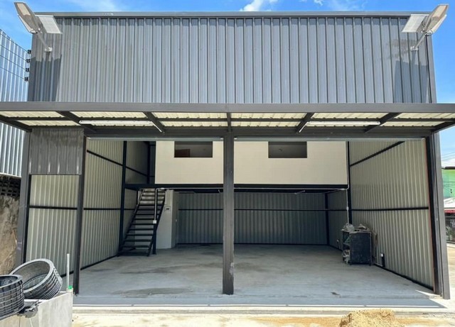 ให้เช่าโกดัง+ออฟฟิศ  พื้นที่ใช้สอย 86ตรม. ซอยวิภาวดี 60 บางเขน หลักสี่ พร้อม 1 ที่จอดรถ ห้องน้ำในตัว อยู่ในโครงการ พร้อมร้านค้า ร้านอาหาร 