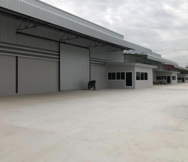 ให้เช่าโกดัง 525 ตรม ถนน331 พนัสนิคม ชลบุรี ถนนภายในกว้าง 8 เมตร