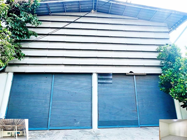 มีพื้นที่จอดรถ โฮมโปร สุวรรณภูมิ เชียงกงบางนา ให้เช่าโกดัง ทำเลดี 85ตรว. 205ตรม. 24,999B-M เก็บคลังสินค้า 1นอน 1น้ำ ฟู้ดแลนด์ บางนา เดินทางสะดวกChiang Kong Bangna HomePro Suvarnabhumi warehouse for rent good location 85sq.wa. 205sq.m. 24,999B-M warehouse storage 1bed 1bath has parking space Foodland Bangna convenient travel.บางนา-ตราด เทพารักษ์ ตำหรุ-บางพลีถ.กิ่งแก้ว ตำบลบางพลีใหญ่ อำเภอบางพลี สมุทรปราการ 10540หน้ากว้าง 12x17 เมตร85ตรว.                      85sq.wa.205ตรม.                         205sq.m.ในซอยเดี่ยวรถเข้าออกทางเดี�