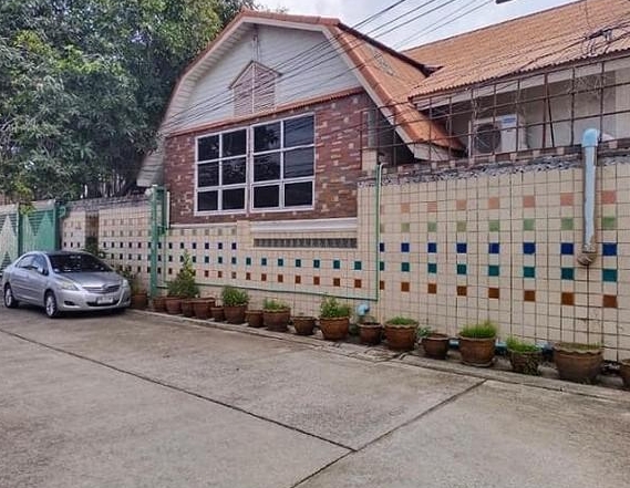  ให้เช่าบ้านเดี่ยว 2 ชั้น โชคชัย 4 ซอย 55 ลาดพร้าววังหิน 44 เนื้อที่ 88 ตารางวา