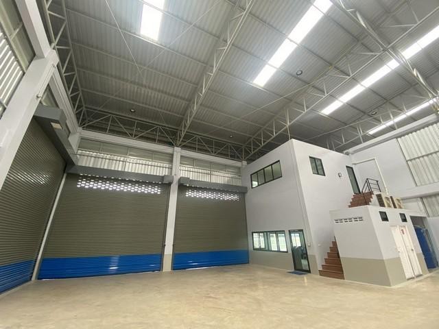 ให้เช่าโกดังใหม่พร้อมออฟฟิศ 400 ตรม. และ 600 ตรม. ย่านคลองหนึ่ง คลองหลวง ปทุมธานี ใกล้ตลาดไท 