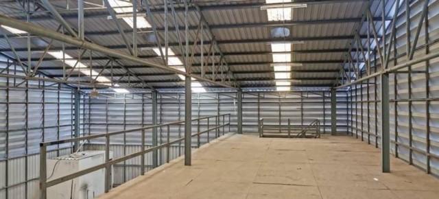 ให้เช่าโกดังพร้อมออฟฟิศ 459 ตร.ม. ย่านรัชดา สุทธิสาร ใกล้ MRT รัชดา MRT สุทธิสาร