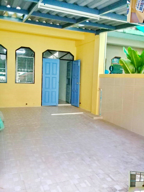 ทำเลดีมาก 3แอร์  3นอน 3น้ำ 1จอดรถ MRT จรัญฯ 13  ท่าพระ  ให้เช่าทาวน์เฮาส์ 3 ชั้น  25ตรว.160ตรม เข้า-ออกได้หลายทาง 