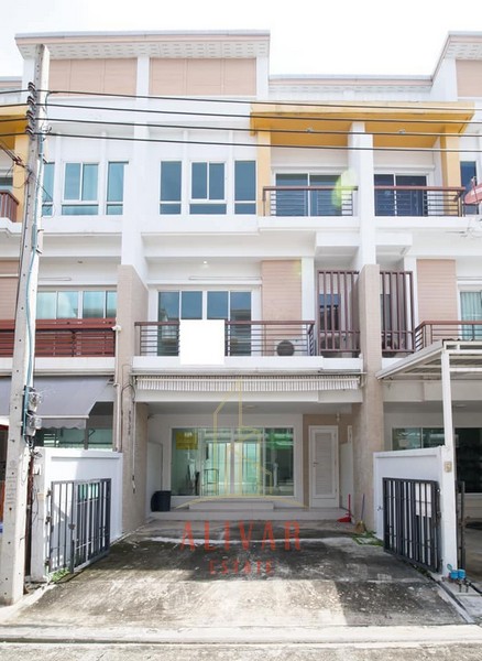 RH803 ให้เช่า Townhouse 3 ชั้น 3ห้องนอน3ห้องน้ำ ซอยมัยลาภ เลียบด่วนรามอินทรา ค่าเช่า : 30,000 THB/month (สัญญาเช่า 1 ปี)ขาย : 6,990,000 THBรายละเอียด :- ขนาด 24 ตร.ว- พื้นที่ใช้สอย 190 ตร.ม- 3 ห้องนอน 3 ห้องน้ำ- ทาวน์โฮม3ชั้น กว้าง5 5ม. - จอดรถในบ้าน2คัน/จอดรถหน้าบ้าน1คัน - มีแอร์ทุกชั้น ทุกห้อง สถานที่ใกล้เคียง-The Walk-Kaset Nawamin -เมเจอร์ รัชโยธิน -เซ็นทรัล รามอินทรา -CDC -Crystal Park-มหาลัยเกษตรศาสตร์Location : ซ.ประเสริฐมนูกิจ 29 หรือ ซ.ร