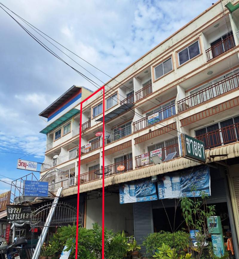 ##อาคารพาณิชย์ 4.5 ชั้น ลำลูกกา คลอง2 #ใกล้ตลาดนานาเจริญ#โซน:คลองสอง  ลำลูกกาที่ตั้ง: 34/22  หมู่ที่  5  ต.คูคต  อ.ลำลูกกา  จ.ปทุมธานีลักษณะโดยทั่วไป-อาคารพาณิชย์  4.5  ชั้น ติดถนน ใกล้ตลาดนานาเจริญ-เนื้อที่  29.6  ตรว. ทำเลทอง, ใจกลางธุรกิจค้าขาย-ที่ตั้ง  34/22 ซ.ลำลูกกา11 หมู่ที่  5  ต.คูคต  อ.ลำลูกกา  จ.ปทุมธานี-3 ห้องนอน  4 ห้องน้ำ  มีพื้นที่จอดรถด้านหน้า-ตั้งในแหล่งชุมชน  เดินทางเข้า ออก ได้