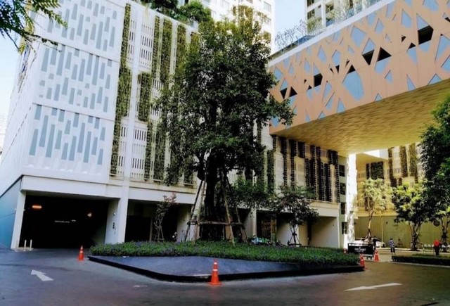 ขาย The Saint Residences Condominium ????ห้าแยกลาดพร้าวชั้น22  ตึก C    วิวสวนจตุจักรขนาดห้อง 31 ตารางเมตรราคา 3.25 ล้านบาทพร้อมเฟอร์นิเจอร์ราคา 3,250,000 พร้อมโอนสถานที่ใกล้เคียง-มหาวิทยาลัยเซนต์จอห์น-MRTพหลโยธิน-ยูเนียน มอลล์-สวนจตุจักร-เซ็นทรัลลาดพร้าวพิกัด https://maps.app.goo.gl/86Qqi5FnSvevrTYp7ติดต่อ 087-994-9415 (อ๊อฟ)Email : aecmarketinghome.2484@gmail.comFacebook : ฐณวัฒน์  นพกัมพลศักดิ์เพจ :AEC MARKETING HOME