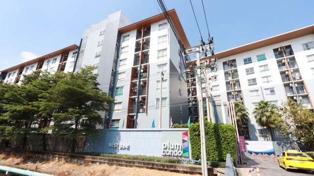 รายละเอียดเพิ่มเติม Code ID : AO 0496 ขาย   2,726,500   บาท- ขนาดพื้นที่ :  46.23 ตารางเมตร- จำนวนห้อง : 2 ห้องนอน 2 ห้องน้ำ - ชั้น : 8    - อาคาร : B  พิกัดทรัพย์ :   https://maps.app.goo.gl/y5urtMcraf8XrXAZ8 สถานที่ใกล้เคียง  -ใกล้Big C Extra บางใหญ่ : 900 เมตร ตลาดกลางบางใหญ่  -ใกล้Index Livingmall : 1.6 กม. BB Market : 1.7 กม. The Square บางใหญ่ : 1.1 กม. Big C รัตนาธิเบศร์ -ใกล้Homepro รัตนาธิเบศร์ : 1.5 กม. Central Westgate : 1.7 กม. โรงพยาบาลเกษมราษฎร์ รัตนาธิเบศร์ : 1.4 กม.สอบถามเพิ่มเติม/นัดชมโทร. 097-419-59