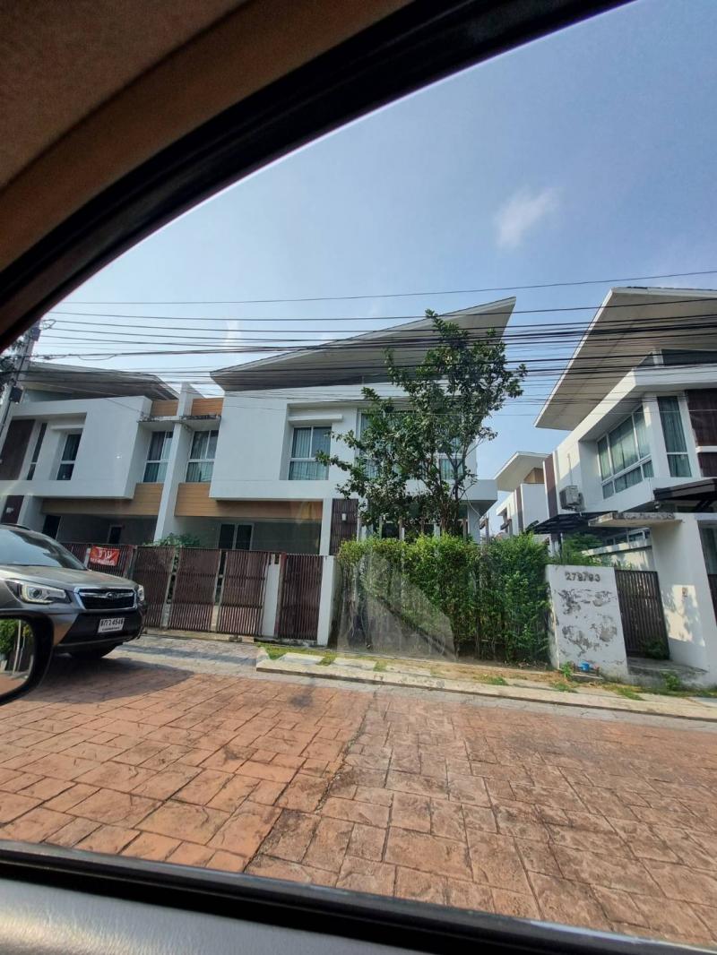  ให้เช่าบ้าน 2 ชั้น หมู่บ้าน แกรนด์ไอ-ดีไซน์ วิภาวดี  ดอนเมือง มี 3 นอน 3 น้ำ