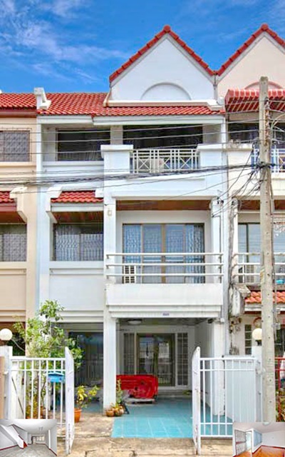 MRT ปากเกร็ด ให้เช่าทาวน์เฮาส์ 3 ชั้น 18ตรว. 140ตรม. 11,999B-M เป็นหมู่บ้านปิด ปลอดภัย 4นอน 3น้ำ 2จอดรถ 4แอร์ เดินทางสะดวก เซ็นทรัล แจ้งวัฒนะ MRT Pak Kret Townhouse for rent 3 Storeys 18sq.wa. 140sq.m. 11,999B-M a closed village safe 4bed 3bath 2parking 4A/C convenient travel Central Chaengwattana.บางกรวย-กรุงเทพ ติวานนท์ เลี่ยงเมืองปากเกร็ดซอยเลี่ยงเมืองปากเกร็ด ถ.แจ้งวัฒนะ ตำบลปากเกร็ด อำเภอปากเกร็ด นนทบุรี 11120หน้ากว้าง 5 ม. 18ตรว.                 140ตรม.                  เหมาะทำ โฮมออฟฟิศ ออฟฟิศ บ้