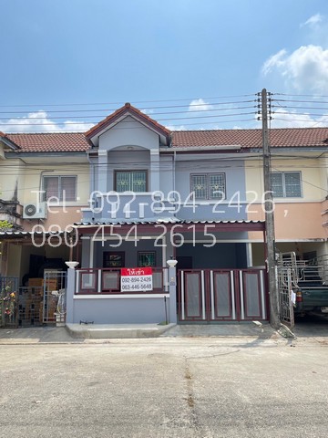 สอบถามข้อมูลเพิ่มเติมหรือนัดดูบ้านติดต่อโทร:  092-894-2426 , 080-454-2615ให้เช่า ทาวน์เฮ้าส์ 2 ชั้น หมู่บ้านแพรมาพร รังสิต - นครนายก คลอง11 ที่ตั้ง : 40/550  หมู่บ้านแพรมาพรเพลส รังสิต คลอง11 ถ.รังสิต-นครนายก ธัญบุรี ปทุมธานี-3 ห้องนอน - 2 ห้องน้ำ *** ถนนเมน ในหมู่บ้าน *** ราคาเช่า : 5,000 บาท/เดือนโซน: รังสิต-นครนายก, ธัญบุรี, ปทุมธานีสถานที่ใกล้เคียง: - ใกล้สถาบันการพลศึกษาวิทยาเขตกรุงเทพฯ ร.ร. ชุมช