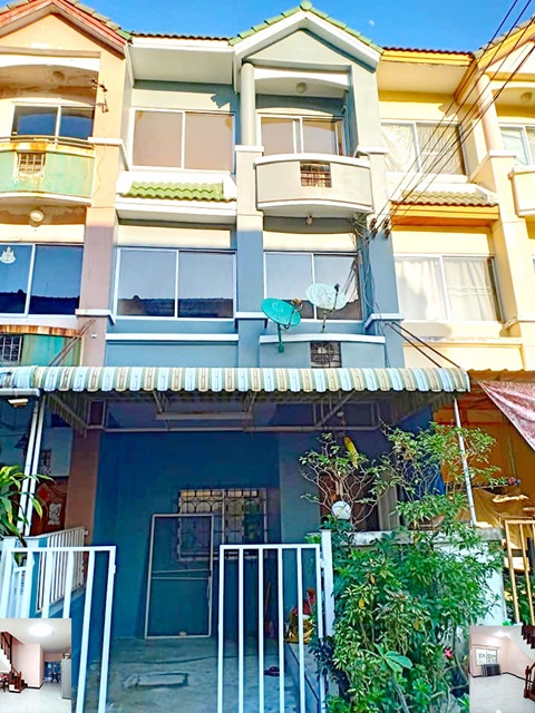 ถูกมาก 18ตรว. 160ตรม.  3น้ำ ทำเลดีมาก 3นอน MRT ศรีนครินทร์ 38 ให้เช่าทาวน์เฮาส์ 3 ชั้น1จอดรถ 3แอร์ เดินทางสะดวก ซีคอนสแควร์ ศรีนครินทร์