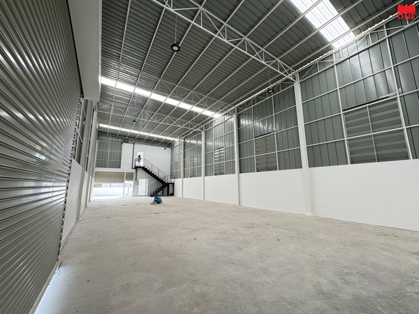 SALE! ทำเลทอง! โกดัง/ออฟฟิศ+ที่ดิน เหมาะลงทุนหรือใช้เอง ใหม่พร้อมขาย