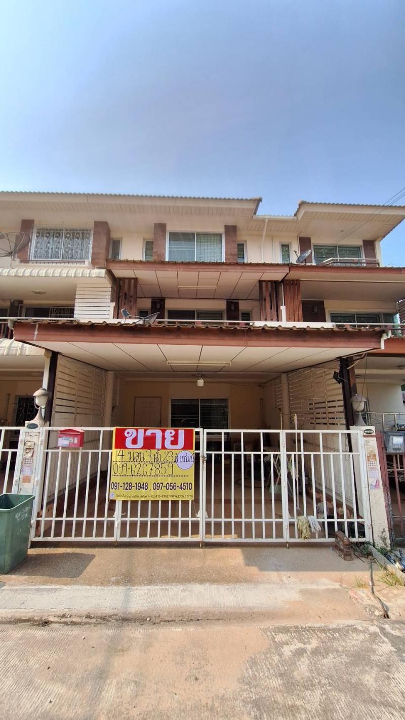 ขายด่วน บ้านแฝด 3ชั้น 22 ตร.วา หมู่บ้าน ศุภาลัยวิลล์ อ.เมือง จ.ขอนแก่น ฝั่งตรงข้าม ม.ขอนแก่น   ZE647