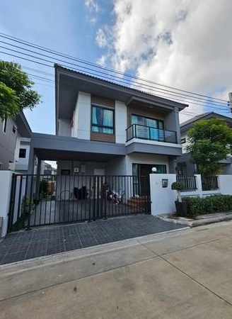 ขายบ้านเดี่ยว2ชั้น หมู่บ้านเสนาพาร์ควิลล์ รามอินทรา ใกล้แฟชั่นไอส์แลนด์และ The promenade