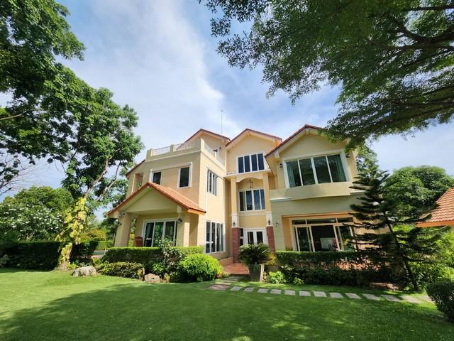 ให้เช่าบ้านเดี่ยว ในสนามกอล์ฟ หมู่บ้าน เลควูด กอล์ฟ แอนคันทรีคลับ  6 ห้องนอน, 6 ห้องน้ำ ประมาณ 1000ตรม. บางนา-ตราด กม.18