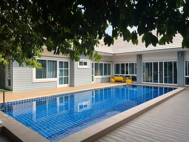 ขายบ้านเดี่ยวชั้นเดียว  พร้อมสระว่ายน้ำ ใจกลางเมืองลพบุรี เนื้อที่ื 1 ไร่ 67 ตารางวา