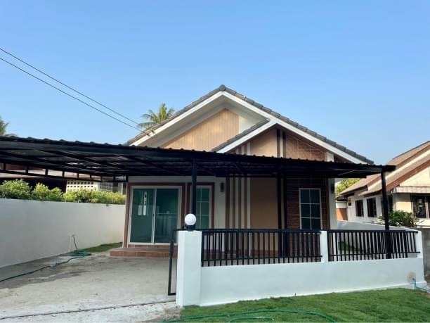 โซนสันกำแพง เพียง 1.99 ล้าน 45 ตรว. บ้านสร้างใหม่ชั้นเดียว สไตล์นอร์ดิก ใกล้ถนนคนเดินสันกำแพง เข้าเมืองง่าย เดินทางสะดวกสบาย