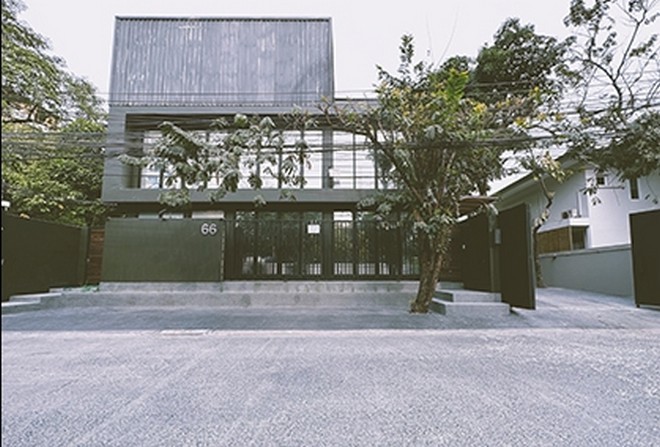  ให้เช่าอาคารสำนักงาน 2 หลัง รัชาดาภิเษกซอย 32 เนื้อที่รวม231 ตรว พื้นที่ใช้สอยกว่า 1200 ตรม ใกล้MRT