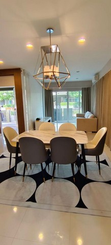 ให้เช่าบ้านเดี่ยว โครงการ นาราโบทานิค ศรีนครินทร์  ใกล้แยกซอยลาซาลตัดถนนศรีนครินทร์ใกล้รถไฟฟ้าสายสีเหลือง สถานี ศรีลาซาล