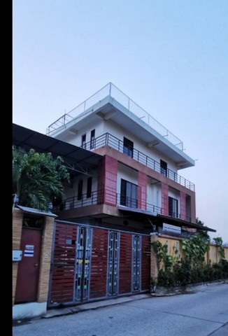  ขายและให้เช่า อาคารสำนักงาน โกดัง โรงงาน  ถนนหนามแดง บางพลี สมุทรปราการ 