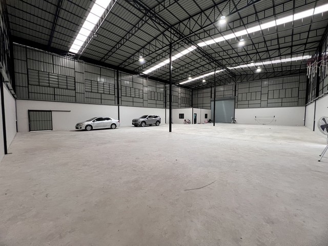 ให้เช่าโกดังส้างใหม่ ที่ดิน 440 ตารางวา โกดัง 600 ตารางเมตร  ต คอกกระบือ อ.เมือง จ.สมุทรสาคร 