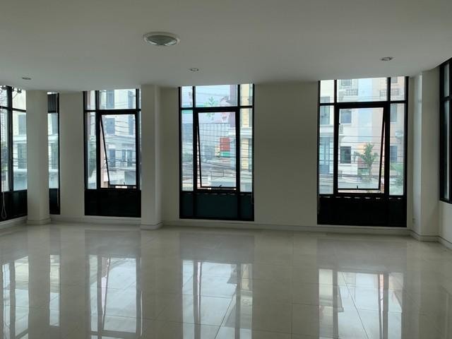 POR4220 ให้เช่า สำนักงาน บ้านกลางกรุง ออฟฟิศ พาร์ค บางนา ริมถนนบางนา-ตราด กม 3 ฝั่งขาเข้า ใกล้ทางด่วน ใกล้เซ็นทรัลบางนา