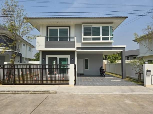 ให้เช่า 40,000 บาท/เดือน 73.9 ตรว. 3 นอน 3 น้ำ ศุภาลัยพาร์ควิลล์ หางดง บ้านเดี่ยว 2 ชั้น หมู่บ้านเงียบสงบ เดินทางสะดวกสบาย