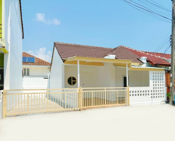 บ้านมินิมอล 29 ตารางวา จอดรถยนต์ในบ้านได้ 3 คัน ผ่อน 5000 บาท