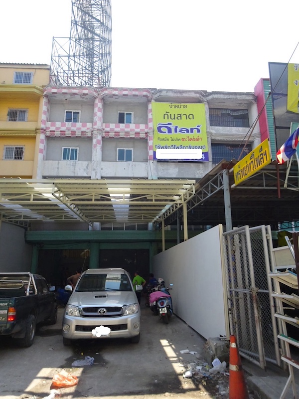 BH2863 ให้เช่าอาคารพาณิชย์4ชั้นครึ่ง 2คูหาบางบัวทอง บางพลู ใกล้รถไฟฟ้าสายสีม่วงสถานีบางพลู