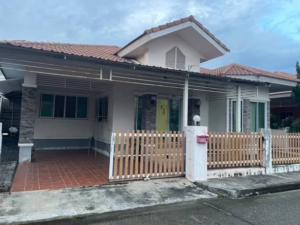 ราคา 2.6 ล้าน โซนสันทราย​ ม.รุ่งเรือง​  บ้านชั้นเดียว  บ้าน​สวย ทำเลดี หนองจ๊อม​ ใกล้มีโชคพลาซ่า​ ใกล้รวมโชค