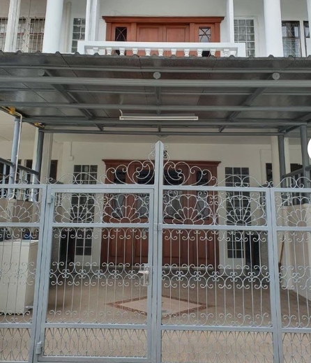 ให้เช่าทาวน์โฮม 3 ชั้น ซอยบรมราชชนนี4 ใกล้เซนทรัลปิ่นเกล้า มี 3 นอน 4 น้ำ