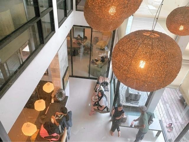 PO670 ขาย อาคาร รัชดา เหม่งจ๋าย ซอย โรจนมิน (ซอยนานาชาติสิงคโปร์)  เขตวังทองหลาง ทำเลดี ใกล้เลียบด่วน ใกล้ทางด่วน เดินทางสะดวกได้หลายทาง