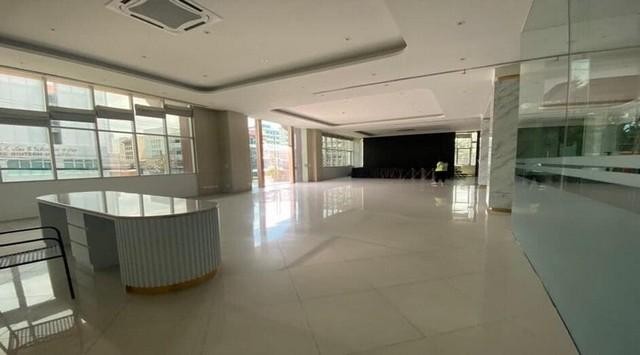 POR4256 ให้เช่า อาคาร พาณิชย์ 5 ชั้น รวมดาดฟ้า  โซนทาวน์อินทาวน์ ลาดพร้าว เลียบด่วน เหม่งจ๋าย ประดิษฐ์มนูธรรม เขตวังทองหลาง ทำเลดีมาก