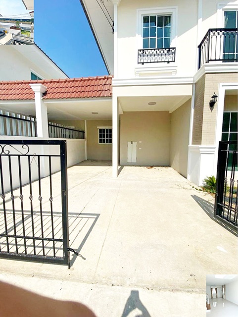 วงแหวน ลำลูกกา คลอง6ให้เช่าบ้าน 2 ชั้น 4แอร์ ม่านทั้งหลัง  36ตรว.140ตรม. มีสวน ไม่มีเฟอร์ 3นอน 3น้ำ 2จอดรถ BTS คูคต เดินทางสะดวก