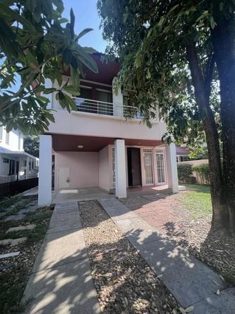 ให้เช่าบ้านเดี่ยว 2 ชั้น หมู่บ้านบางกอกวิลล่า ถนนประดิษฐ์มนูธรรม เลียบด่วน เนื้อที่ 71 ตรว มี 2 นอน 3 น้ำ