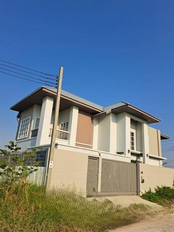 ให้เช่าบ้านเดี่ยว 2 ชั้น  เฉลิมพระเกียรติ ร.9 ซอย 30 เนื้อที่ 80 ตารางวา 4 นอน 4 น้ำ