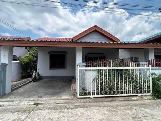 โซนแม่เหียะ ขาย 2.89 ล้าน 52.5 ตรว. บ้านเดี่ยวชั้นเดียว ติดสนามบิน อำเภอเมือง น้ำไม่ท่วม ยามเย็นบรรยากาศดี มองเห็นวิวดอยสุเทพ