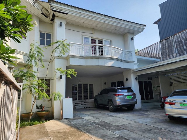 ขายบ้านเดี่ยวหลังใหญ่ 2 ชั้น พร้อมที่ดิน 101 ตรว. งามวงศ์วาน 47 ทำเลทอง ใกล้รถไฟฟ้า ใกล้มธุรกิจบัณฑิตย์ ใกล้ ม. เกษตร 