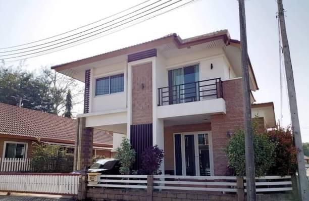 ขายพร้อมผู้เช่า 3.8 ล้าน 56 ตรว. บ้านเดี่ยว 2 ชั้น โซนสันทราย บ้านหัวมุม​ บ้านในโครงการ ใกล้โฮมโปรสันทราย ใกล้ตลาดภูดอย