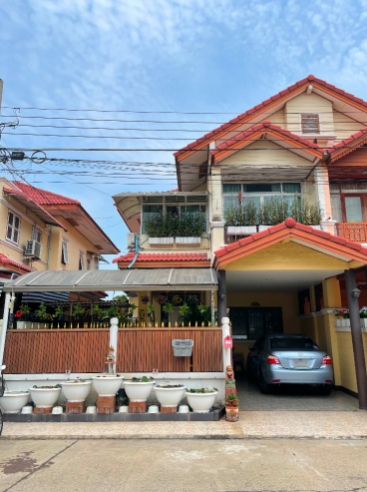 ขายบ้านแฝด หมู่บ้านกานต์มณี (เฟส 8) อ.บางบัวทอง จ. นนทบุรี 