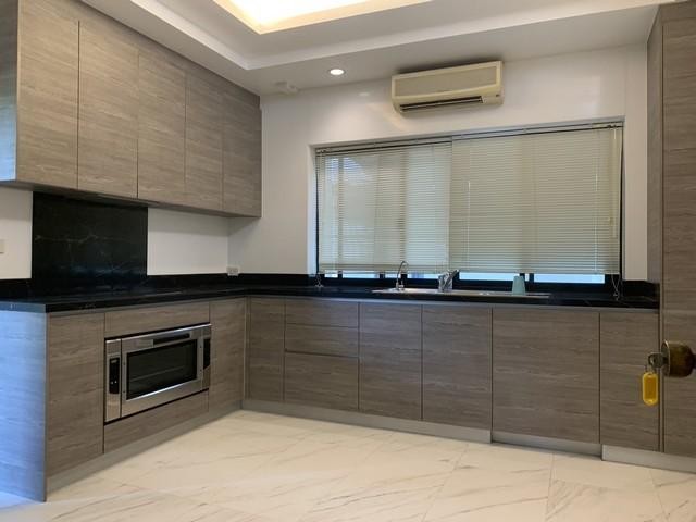 PO701 ให้เช่า บ้านเดี่ยว 2 ชั้น ถนนสุขุมวิท71 ซอยปรีดีพนมยงค์42 ราคาเช่า 350,000 บาท