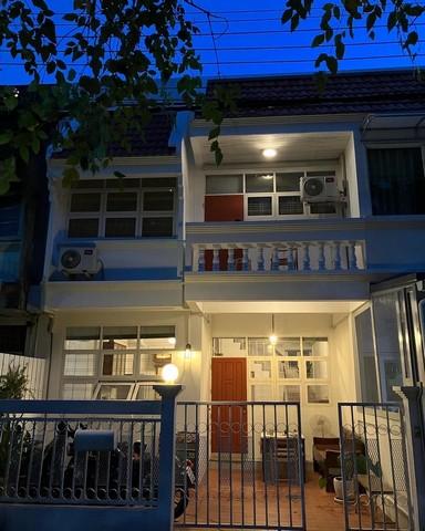 ให้เช่าทาวน์โฮม 2 ชั้น ลาดพร้าววังหิน 76 หมู่บ้านสมิทธิโชติ เดินทางสะดวก ใกล้ BTS รัชโยธิน